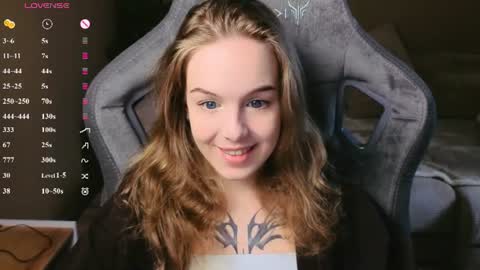 Snapshot of leiamurphy chatting on June 26, 1:59 pm Leia online show from June 26, 1:59 pm