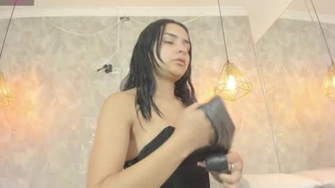 LEIGH ANGELS online show from May 4, 9:11 pm