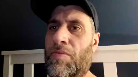 leightimmins001 online show from March 5, 11:45 pm