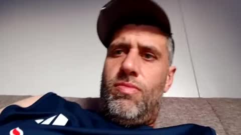 leightimmins001 online show from July 8, 8:13 pm