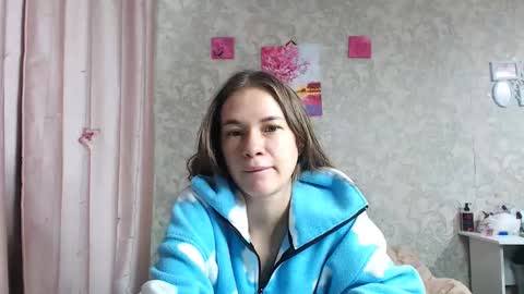 leila_bambi_ online show from October 14, 8:04 am