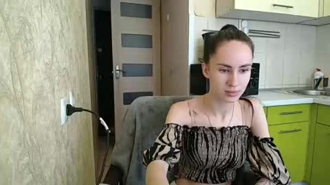 Leila online show from September 20, 10:16 am