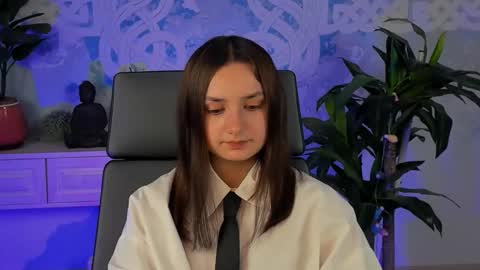 Snapshot of leila_murphy chatting on February 20, 3:19 pm LeilaMurphy online show from February 20, 3:19 pm