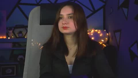 Snapshot of leila_murphy chatting on March 4, 9:29 am LeilaMurphy online show from March 4, 9:29 am