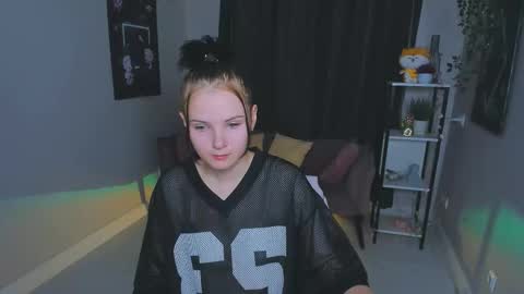 Snapshot of leila_xxbaby chatting on September 9, 12:26 pm Leila online show from September 9, 12:26 pm