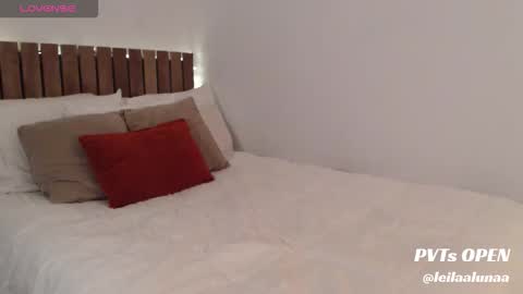 Snapshot of leilaalunaa chatting on January 7, 6:05 am LEILA LUNA online show from January 7, 6:05 am