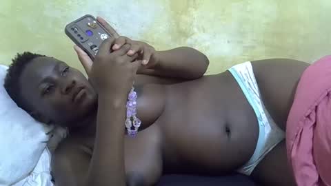 leilah_cute19 online show from April 20, 6:53 pm