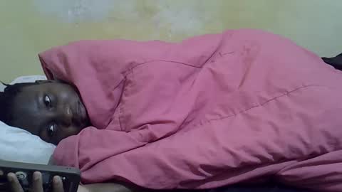 leilah_cute19 online show from April 26, 7:44 pm