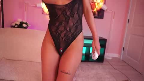 Leila online show from June 27, 12:22 pm