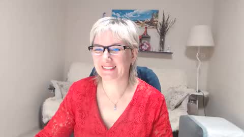 Leila Kinky online show from April 4, 3:16 am