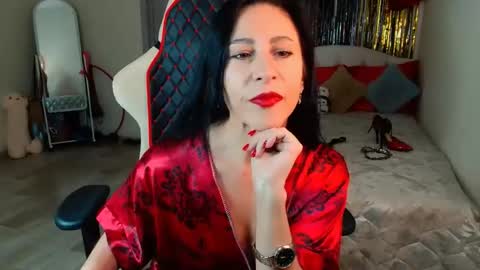 leilamurray online show from February 18, 9:05 am