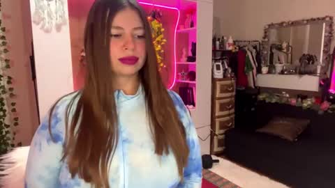 Leila online show from December 2, 10:20 am