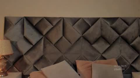 Leizathompson online show from November 18, 8:46 pm