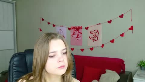 Leksa online show from April 19, 5:12 pm