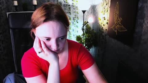 Lela online show from January 4, 8:37 pm
