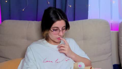 Alexandria online show from November 12, 7:31 am