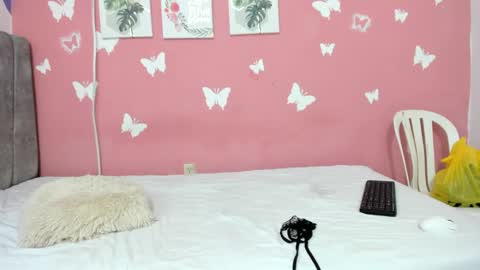 lelany_evans online show from December 16, 6:13 pm