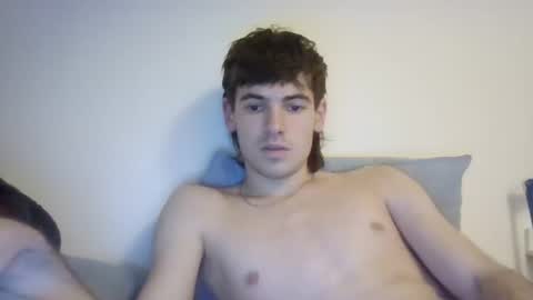 Snapshot of lelele44 chatting on November 15, 3:15 am lelele44 online show from November 15, 3:15 am