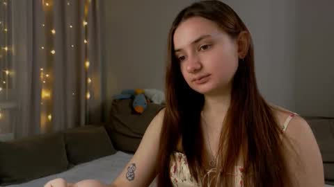 Lelia online show from February 15, 6:26 pm