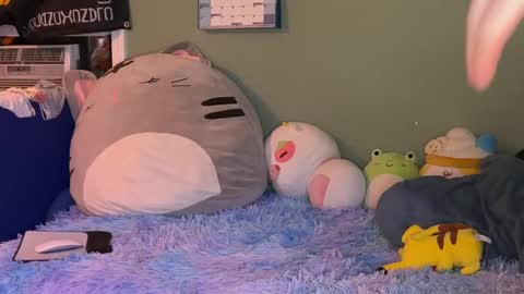Snapshot of lemmiparfait chatting on February 1, 9:21 am Lemmi online show from February 1, 9:21 am