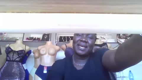 Snapshot of lemon_girl90 chatting on October 11, 8:57 am lemon_girl90 online show from October 11, 8:57 am