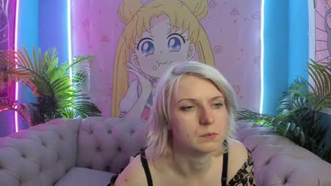 Snapshot of lena_paulles chatting on January 28, 2:42 pm Lena online show from January 28, 2:42 pm