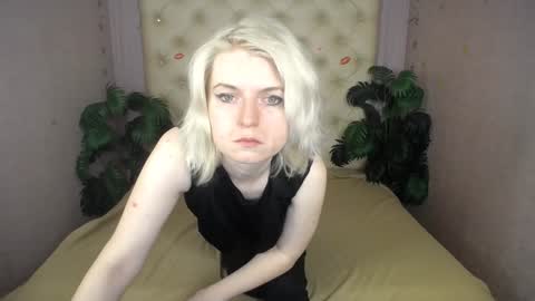 Snapshot of lena_paulles chatting on February 7, 4:06 am Lena online show from February 7, 4:06 am