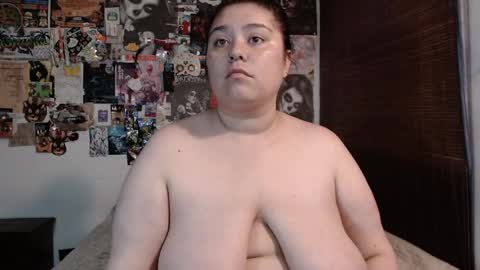 Snapshot of lena_turner_ chatting on April 21, 10:56 pm Lena online show from April 21, 10:56 pm