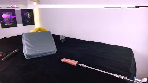 Lenaandwilliam online show from October 10, 7:24 pm