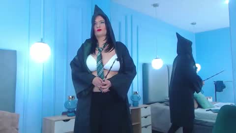 lenacorbet online show from October 31, 8:10 pm