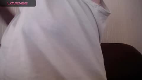 Snapshot of lenagolden chatting on November 5, 8:47 am lenagolden online show from November 5, 8:47 am