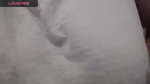 Snapshot of lenagolden chatting on November 17, 12:22 pm lenagolden online show from November 17, 12:22 pm