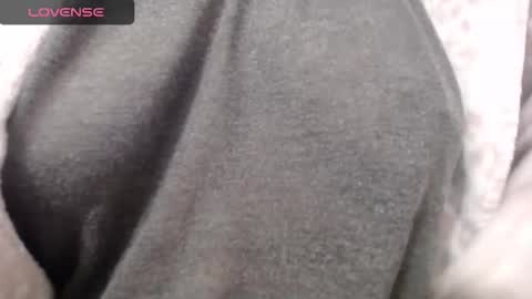 Snapshot of lenagolden chatting on November 19, 7:08 am lenagolden online show from November 19, 7:08 am