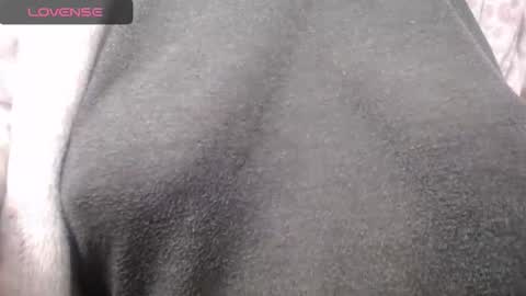 Snapshot of lenagolden chatting on December 14, 12:10 pm lenagolden online show from December 14, 12:10 pm