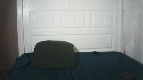 Snapshot of lenah6 chatting on January 15, 2:27 am lenah6 online show from January 15, 2:27 am