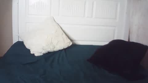 Snapshot of lenah6 chatting on March 10, 2:49 am lenah6 online show from March 10, 2:49 am