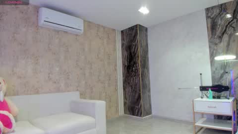 Lenathompson online show from November 27, 2:02 am