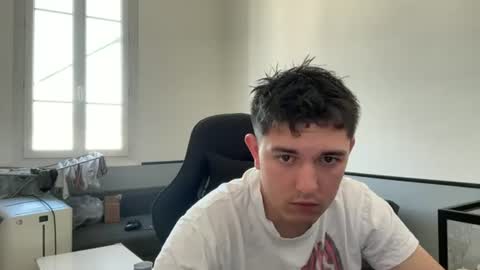 leo0606215417 online show from June 16, 7:55 am