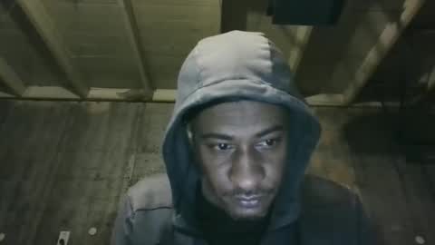 Snapshot of leo199984 chatting on February 3, 3:48 am leo199984 online show from February 3, 3:48 am