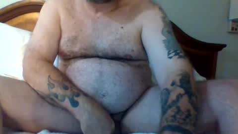 Snapshot of leo71313 chatting on September 17, 12:01 am leo71313 online show from September 17, 12:01 am