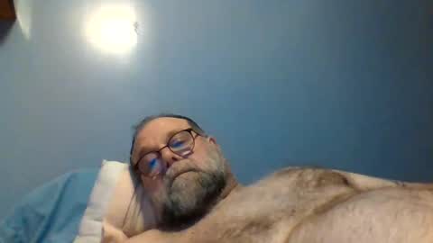 Snapshot of leo71313 chatting on December 16, 9:20 pm leo71313 online show from December 16, 9:20 pm