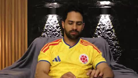 Leo  Diaz online show from February 28, 2:23 am