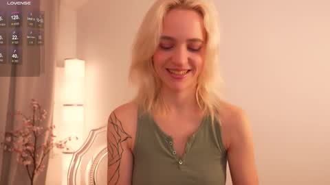  Ashly  online show from November 9, 9:40 am