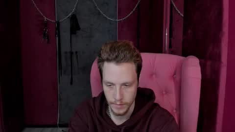 Leo online show from November 19, 3:56 pm