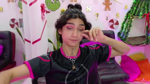 Leo online show from December 18, 8:14 pm