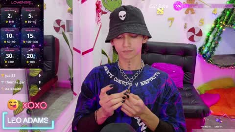 Leo online show from December 23, 8:25 pm