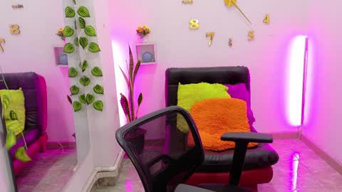 Leo online show from January 15, 2:24 pm