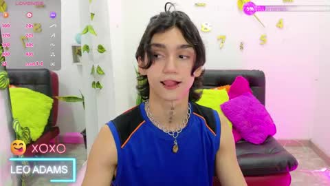 Leo online show from February 19, 2:23 pm