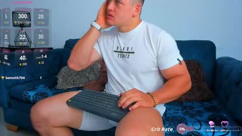 Leon Smoron online show from October 4, 1:20 pm