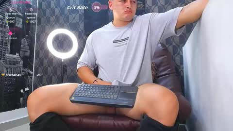 Leon Smoron online show from February 18, 12:06 am